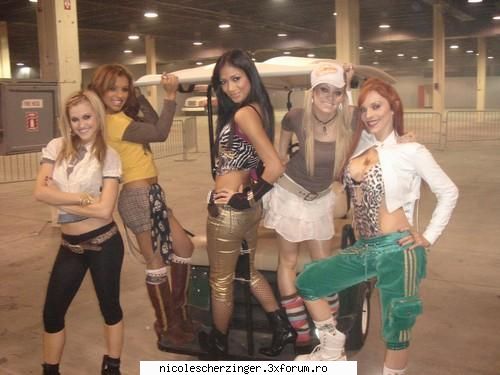 iar poze cu pussycat dolls...