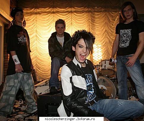 am poze cu tokio hotel....